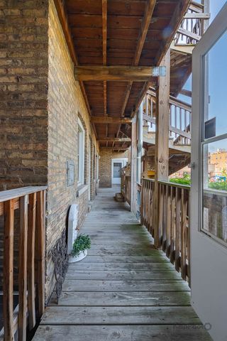 4410 N Long Avenue 1, Chicago, IL 60630