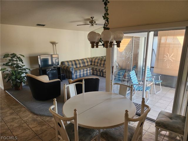 10521 Putnam CT, Lehigh Acres, FL 33936