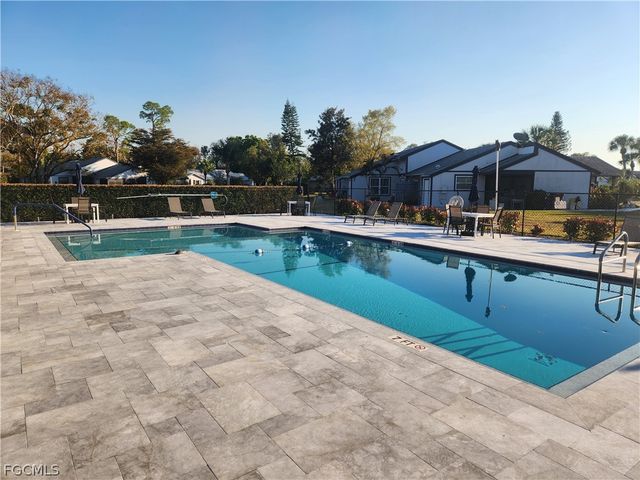 10521 Putnam CT, Lehigh Acres, FL 33936