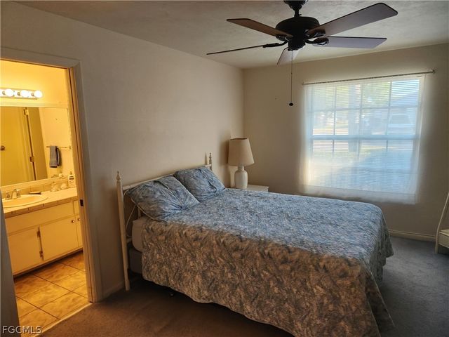 10521 Putnam CT, Lehigh Acres, FL 33936