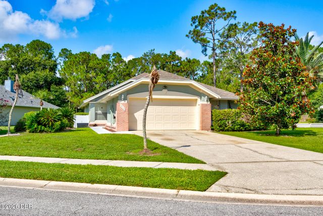 317 Glenbriar Circle, Daytona Beach, FL 32114