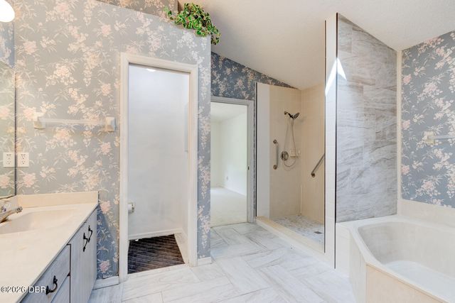 317 Glenbriar Circle, Daytona Beach, FL 32114