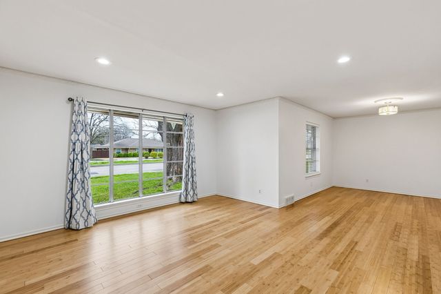 6311 E Lovers Lane, Dallas, TX 75214