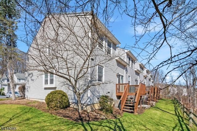 335 Carnegie Ct, Independence Twp., NJ 07840