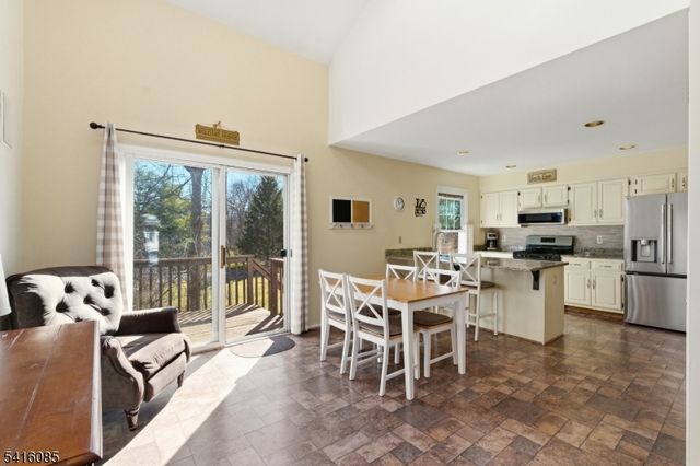 335 Carnegie Ct, Independence Twp., NJ 07840