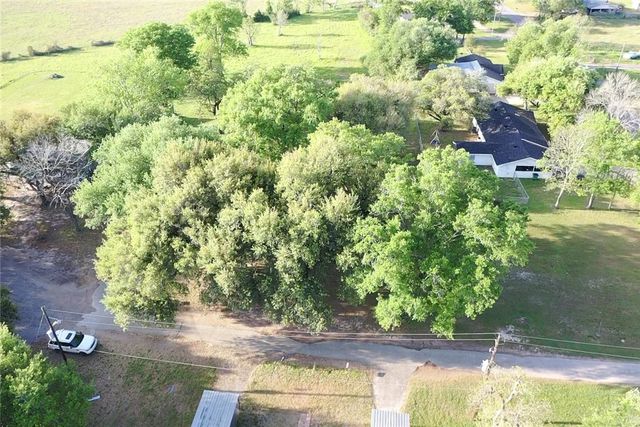 4 West Manning Street, Madisonville, TX 77864