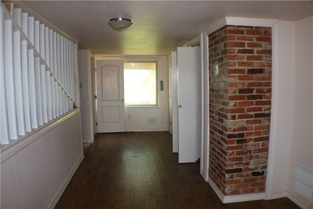 4 West Manning Street, Madisonville, TX 77864