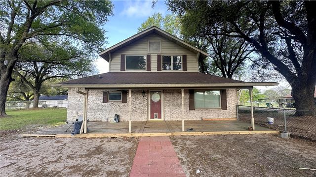 4 West Manning Street, Madisonville, TX 77864