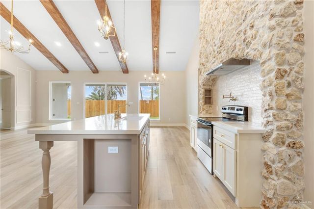 7817 N 40th Street, Mcallen, TX 78504