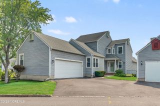 65 Claridge Court 153, Toms River, NJ 08753