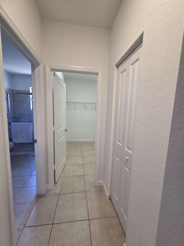 195 SE 24th Court, Homestead, FL 33033