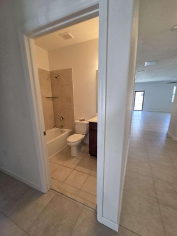 195 SE 24th Court, Homestead, FL 33033