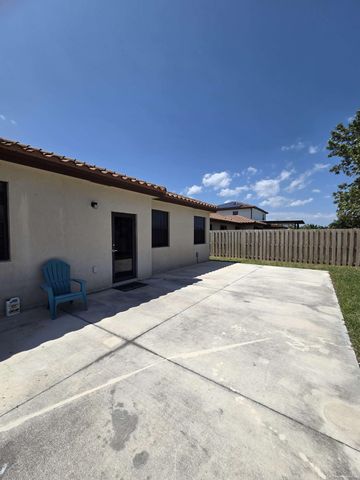 195 SE 24th Court, Homestead, FL 33033