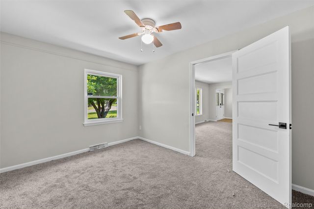 13404 Sequoia Lane, Green Oak Township, MI 48178