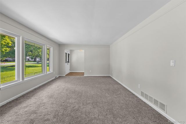 13404 Sequoia Lane, Green Oak Township, MI 48178