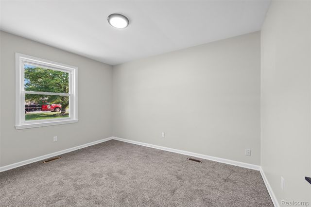 13404 Sequoia Lane, Green Oak Township, MI 48178