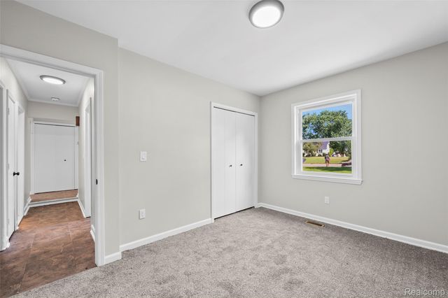 13404 Sequoia Lane, Green Oak Township, MI 48178