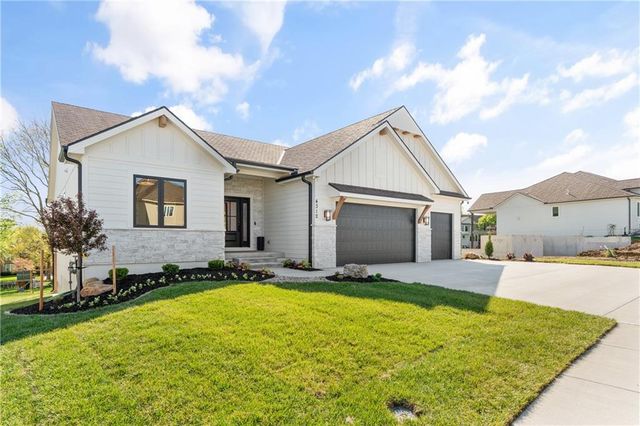 1508 NE Park Springs Terrace, Lee's Summit, MO 64064