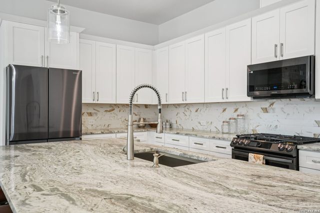 103 N John Bird, Blanco, TX 78606