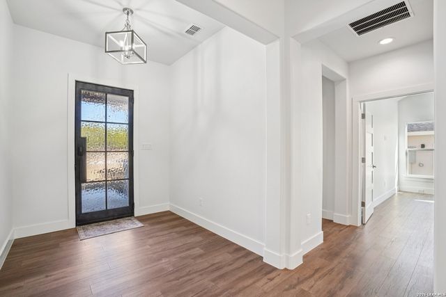 103 N John Bird, Blanco, TX 78606