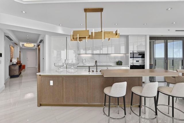 525 N Fort Lauderdale Beach Boulevard 901, Fort Lauderdale, FL 33304