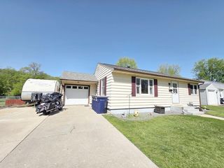 1001 Cornelia Street, Janesville, WI 53545