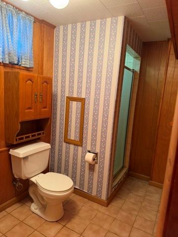 319 Sumner Ave, New Castle, PA 16105
