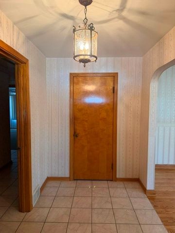 319 Sumner Ave, New Castle, PA 16105