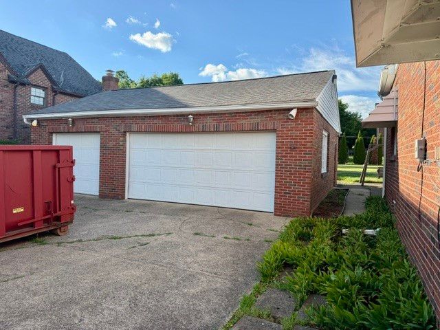 319 Sumner Ave, New Castle, PA 16105