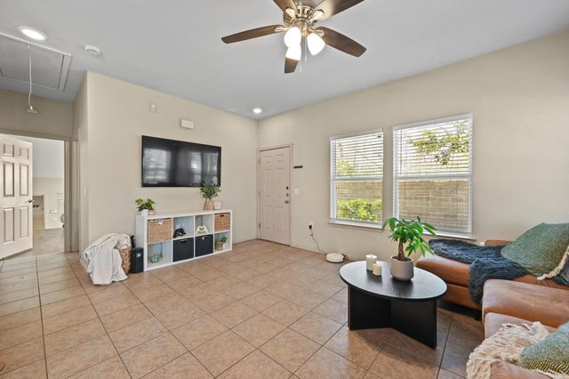 1118 Linden ST A & B, Austin, TX 78702