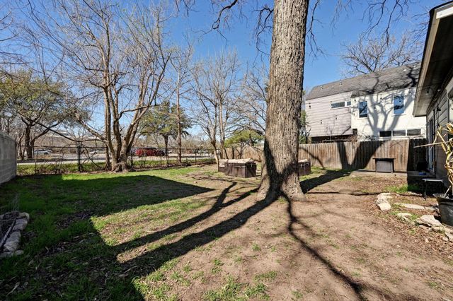 1118 Linden ST A & B, Austin, TX 78702