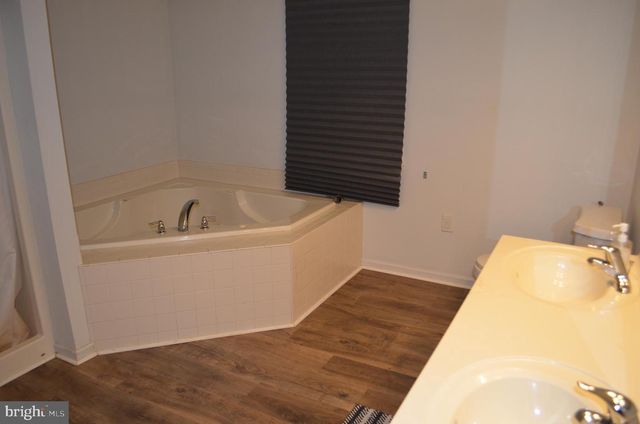 12113 FALLEN TIMBERS CIR, Hagerstown, MD 21740