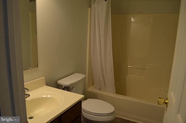 12113 FALLEN TIMBERS CIR, Hagerstown, MD 21740