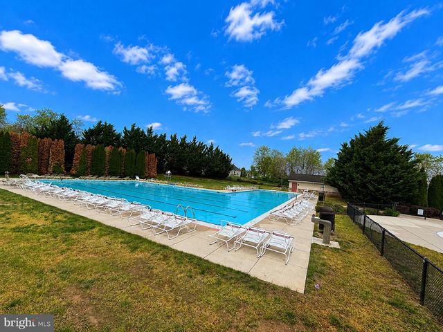 12113 FALLEN TIMBERS CIR, Hagerstown, MD 21740