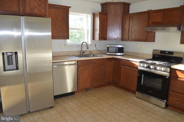 12113 FALLEN TIMBERS CIR, Hagerstown, MD 21740