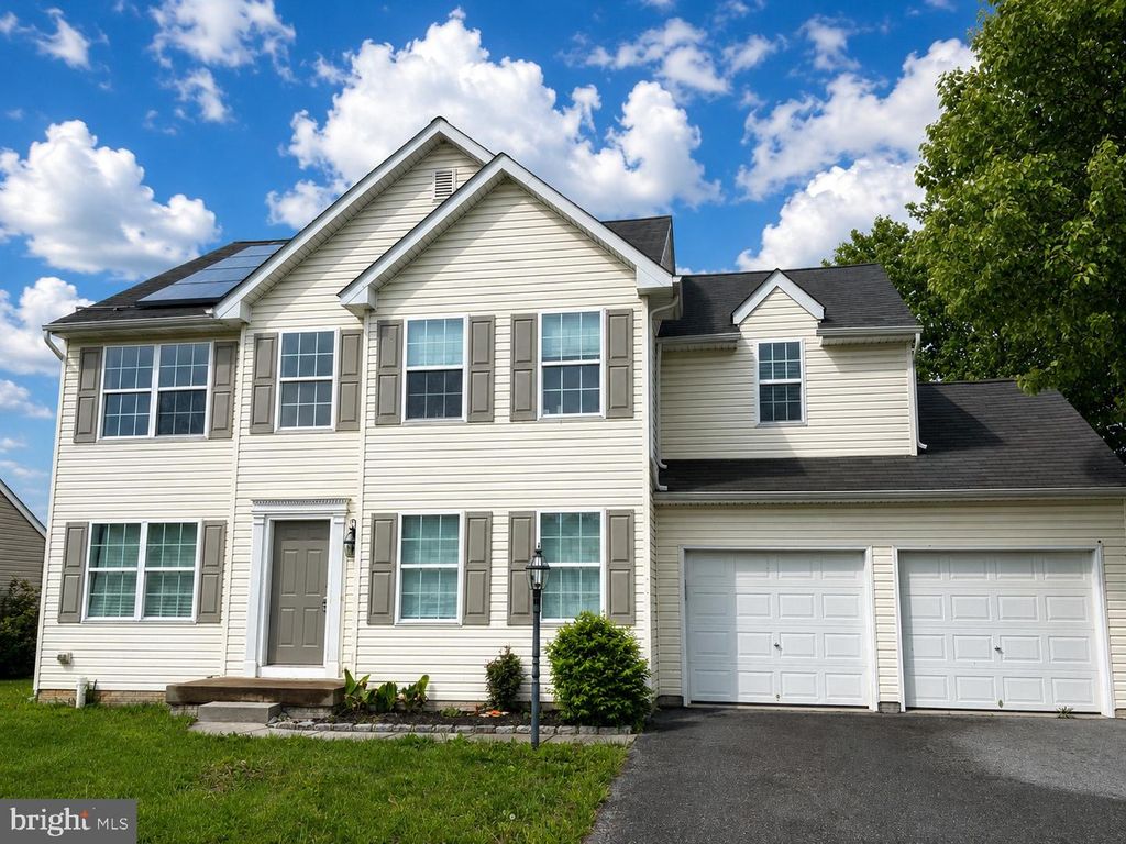 12113 FALLEN TIMBERS CIR, Hagerstown, MD 21740