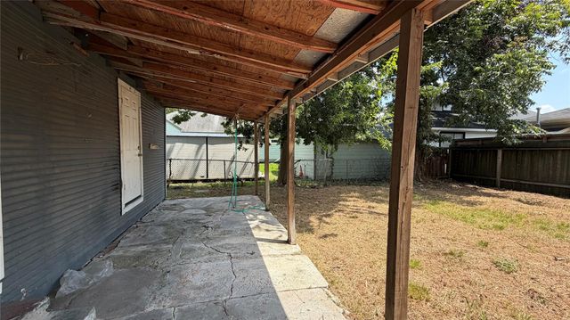 4017 Baden Street, Houston, TX 77009