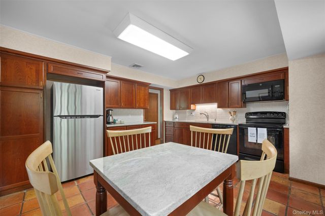 230 Sweet Hollow Road, Huntington, NY 11743