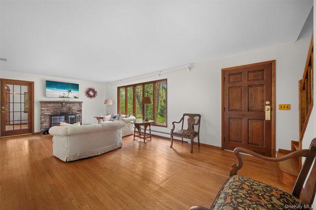 230 Sweet Hollow Road, Huntington, NY 11743