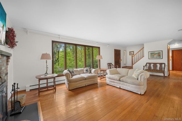 230 Sweet Hollow Road, Huntington, NY 11743
