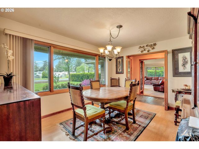 2644 Se 157TH Ave, Portland, OR 97236