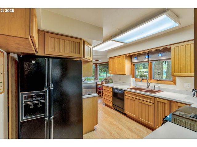 2644 Se 157TH Ave, Portland, OR 97236