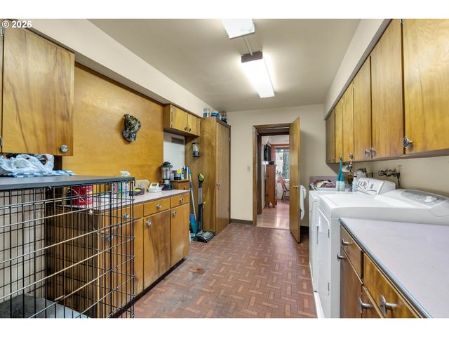 2644 Se 157TH Ave, Portland, OR 97236