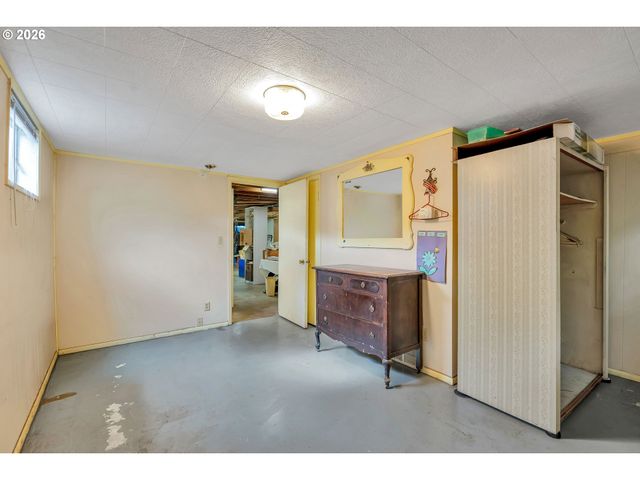 2644 Se 157TH Ave, Portland, OR 97236