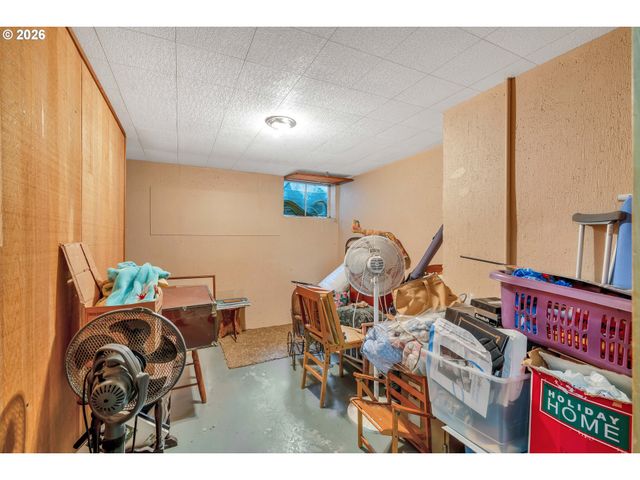 2644 Se 157TH Ave, Portland, OR 97236