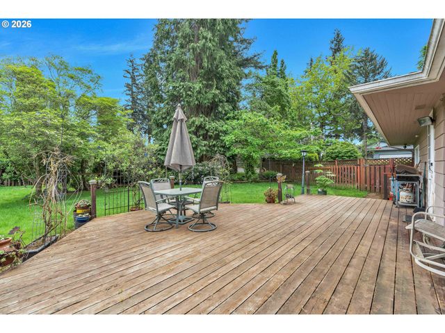 2644 Se 157TH Ave, Portland, OR 97236