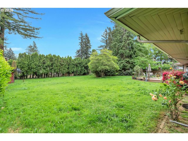2644 Se 157TH Ave, Portland, OR 97236