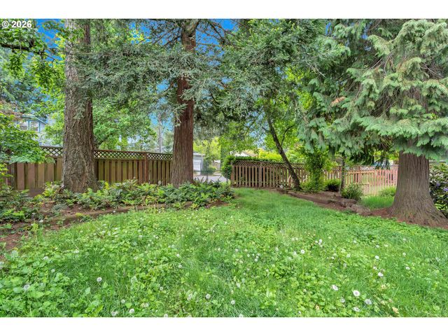 2644 Se 157TH Ave, Portland, OR 97236