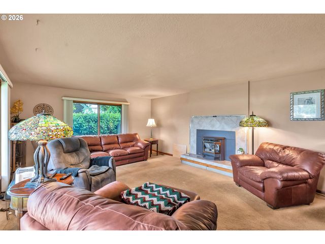 2644 Se 157TH Ave, Portland, OR 97236