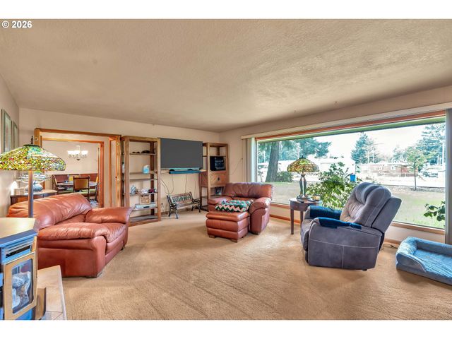 2644 Se 157TH Ave, Portland, OR 97236